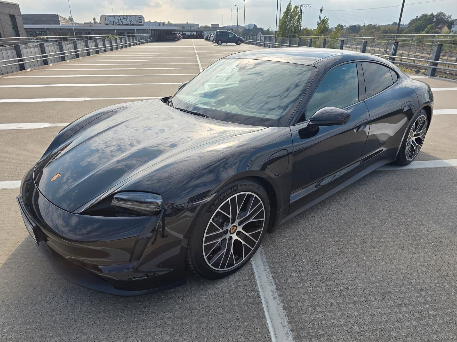 Porsche Taycan | Beifahrer Display | Sport Chrono Pano
