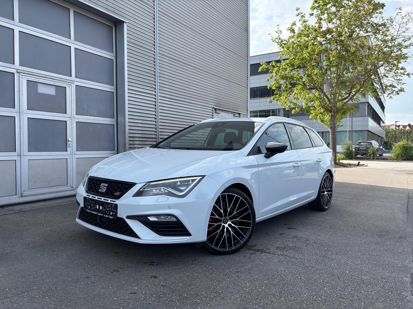 Seat Leon ST CUPRA 300 2.0 TSI 6DSG 4Drive NAVI/LED/K