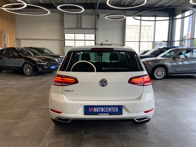 Volkswagen Golf VII Lim. Highline 1.5 TSI *1.HAND*LED*AHK*