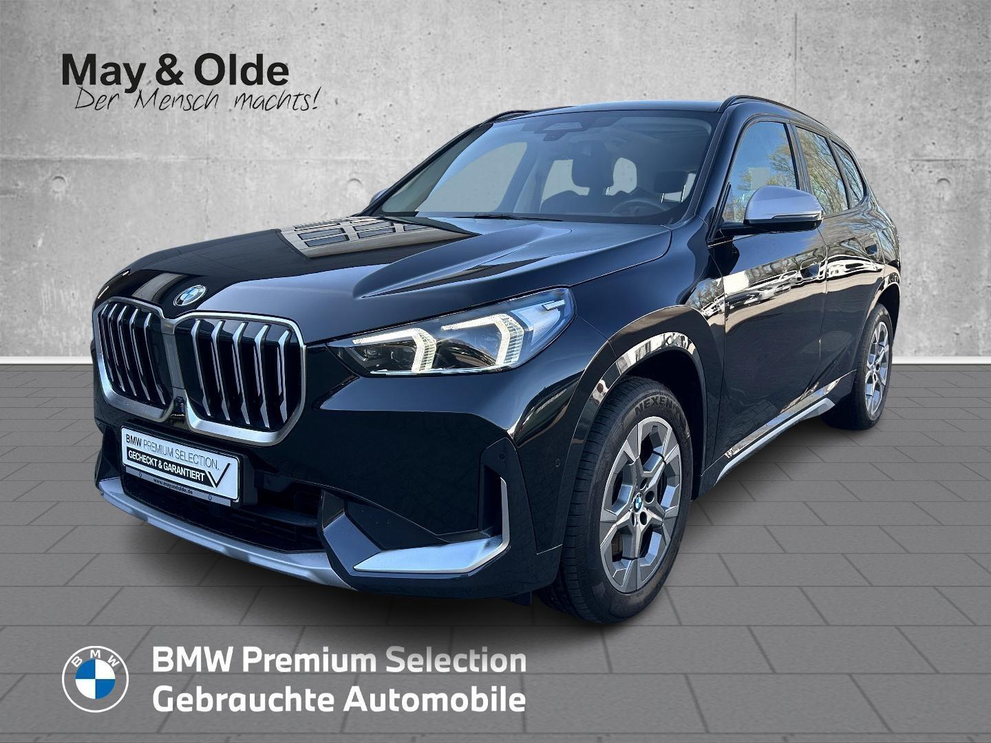 BMW X1 xDrive23i xLine PANO LED harman/kardon Sports