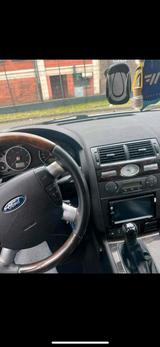 Ford monde 2.0 TDCi Ghia 1000vb - Ford Mondeo aus 2003 mit Diesel-Antrieb