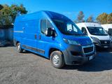 Peugeot Boxer 330 2.2 BlueHDi 120 S&S PC-TN Furg - blaue Peugeot Boxer