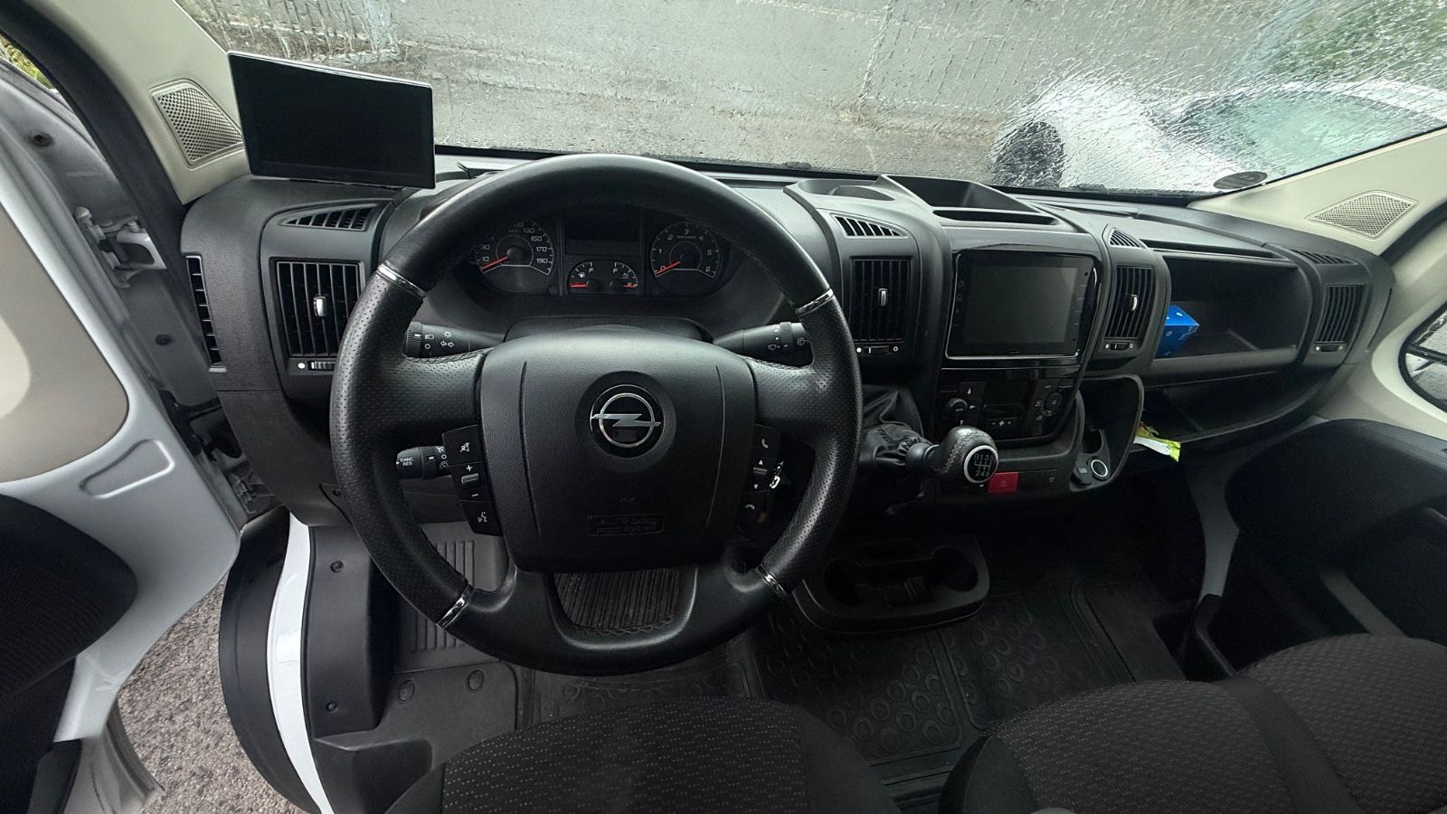 Fahrzeugabbildung Opel Movano C Kasten HKb L4H2 3,5t