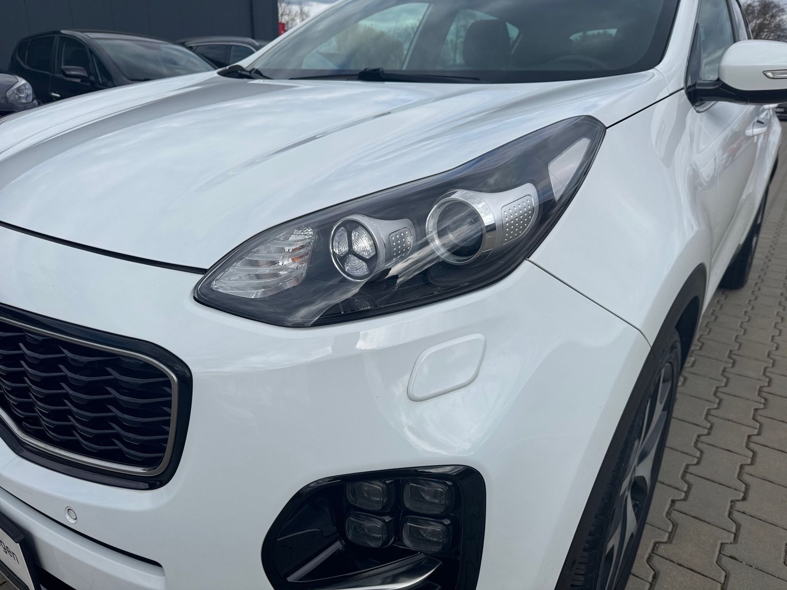 Fahrzeugabbildung Kia SPORTAGE 2.0D 185 AWD AT GTLINE GD TECH LED