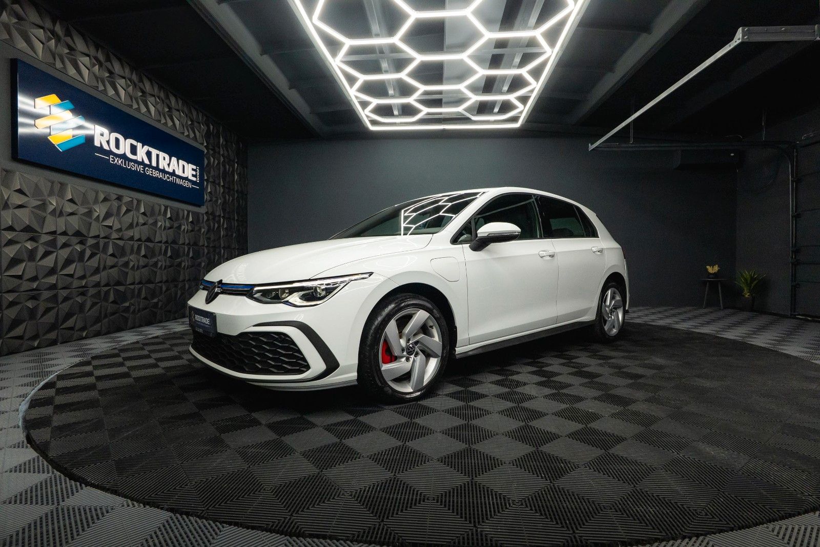 Fahrzeugabbildung Volkswagen Golf VIII Lim. GTE eHybrid Sport | LED | ACC