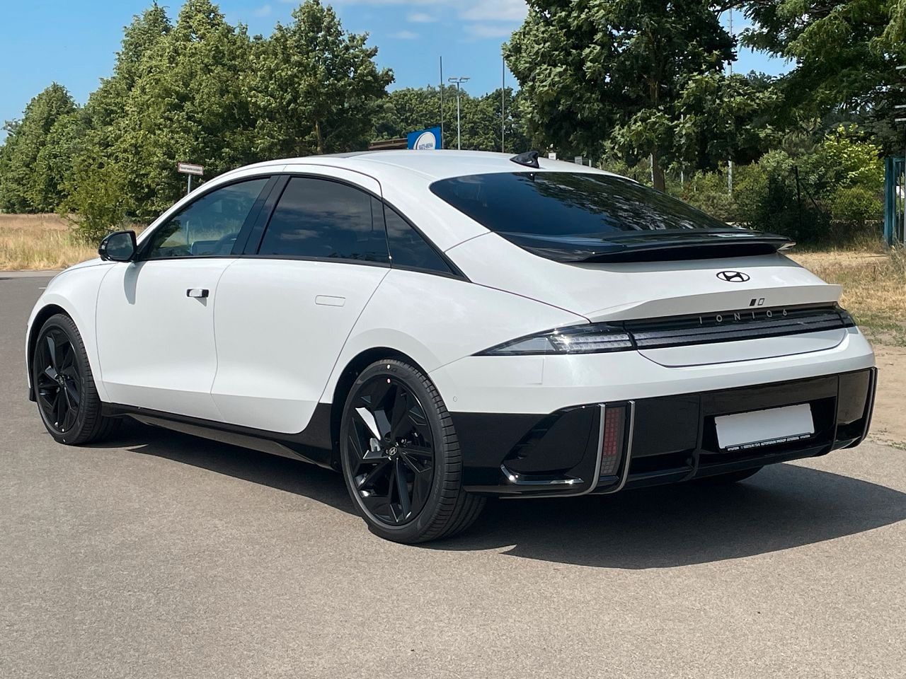 Fahrzeugabbildung Hyundai IONIQ 6 Ioniq 6 First Edition 4WD *MIETKAUF