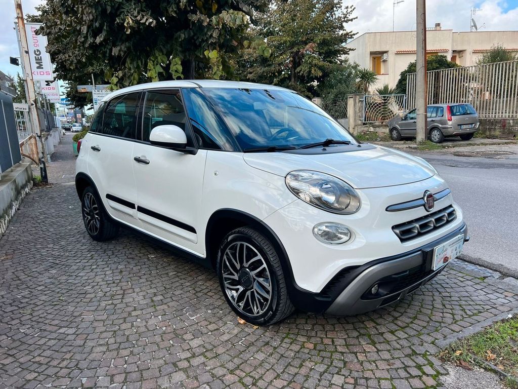 Image of Fiat 500L Cross