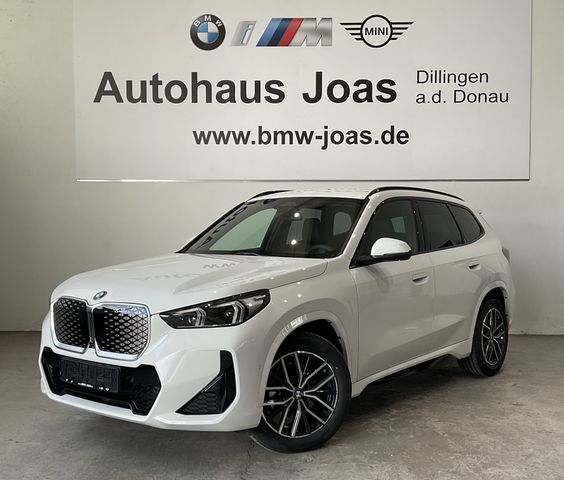 Fahrzeugeinzelansicht 19 BMW iX1 eDrive20 |Head-Up Displ. |AHK |elektr. Heckk