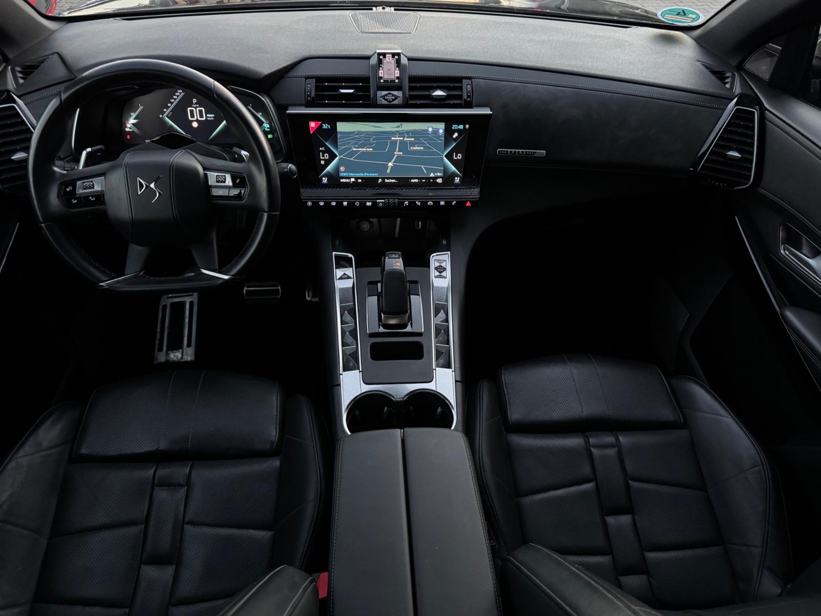 DS Automobiles DS 7 Crossback E-Tense Opera !