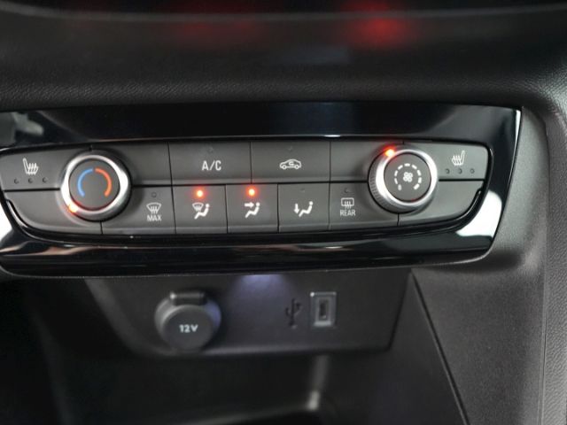 Corsa F FACELIFT EDITION+LED LICHT+SITZ-/LENKRAD