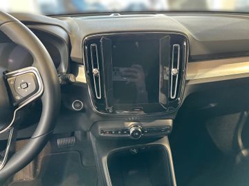 Volvo XC40 Plus Black Edition 2WD*360°*Licht-P*