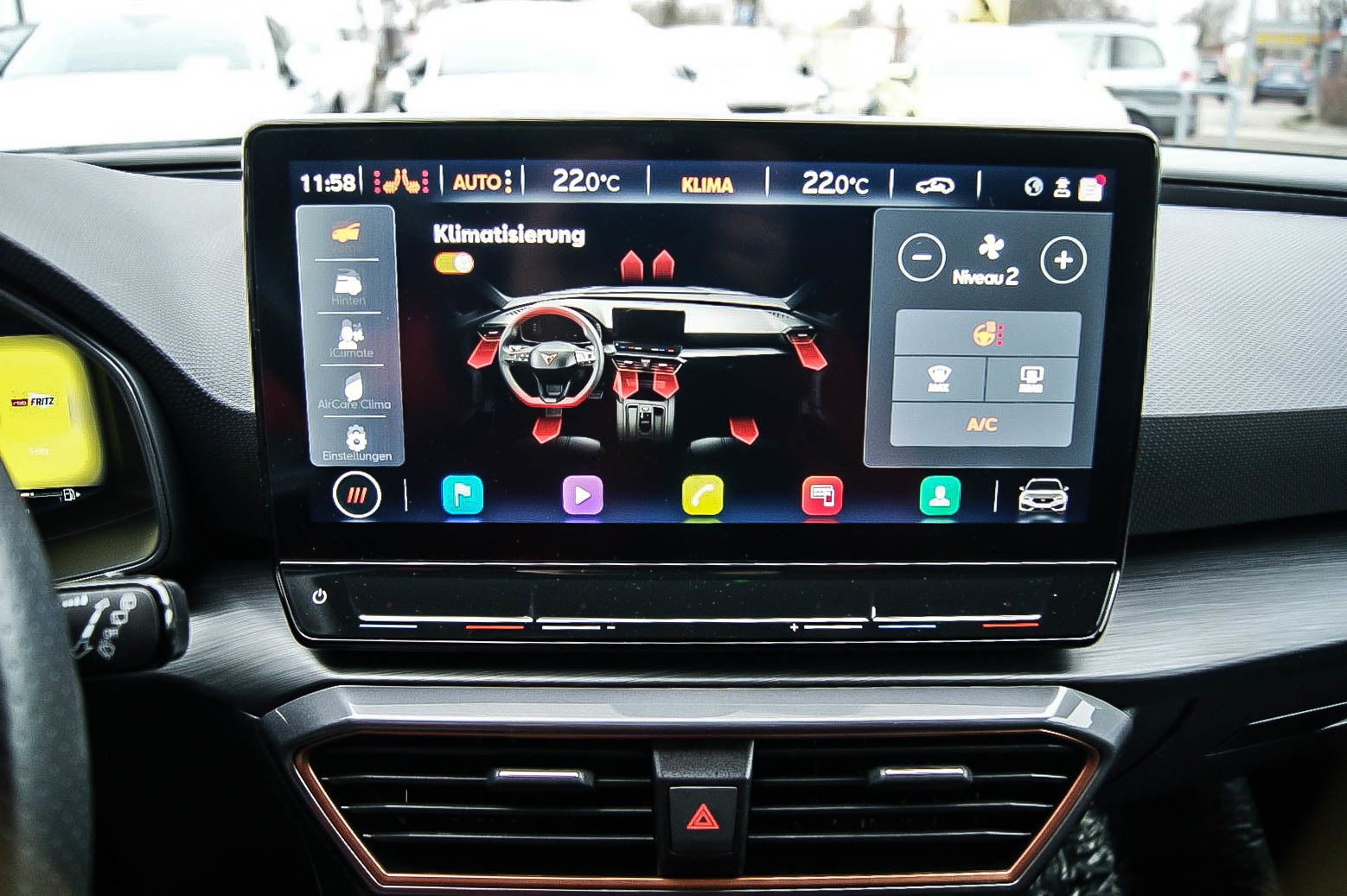 Fahrzeugabbildung CUPRA Leon Sportstourer e-HYBRID VIRTUAL ACC XL 1HAND