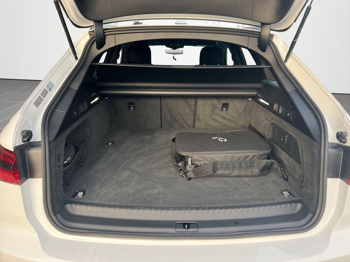 Fahrzeugabbildung Audi A6 Avant sport 50 TFSI e quattro 195 kW