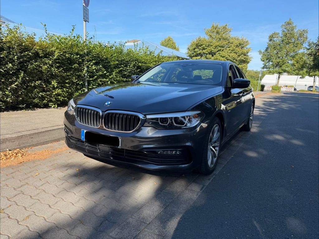 Image of BMW 530