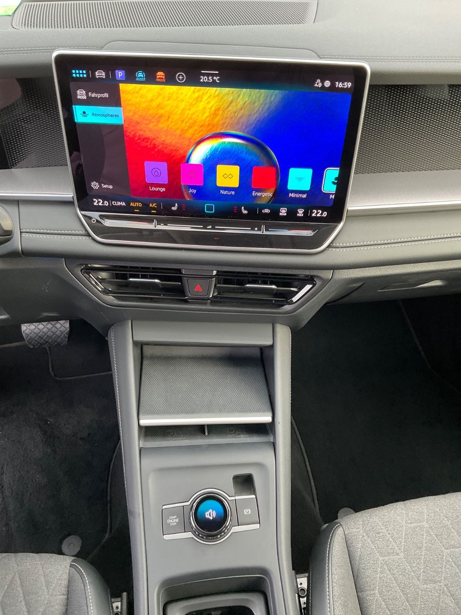 Fahrzeugabbildung Volkswagen Tayron 2.0 TDI 4M,AHK,Navi,Kamera,7-Sitzer,IQ