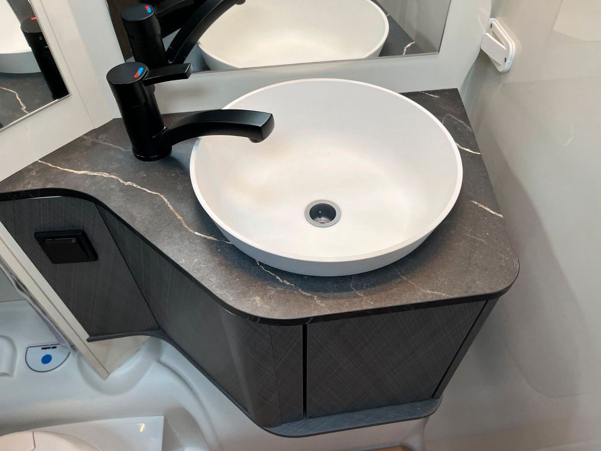 Fahrzeugabbildung Etrusco T 6.9 SBC *Automatik*Hubbett*Markise*Komfort Plu