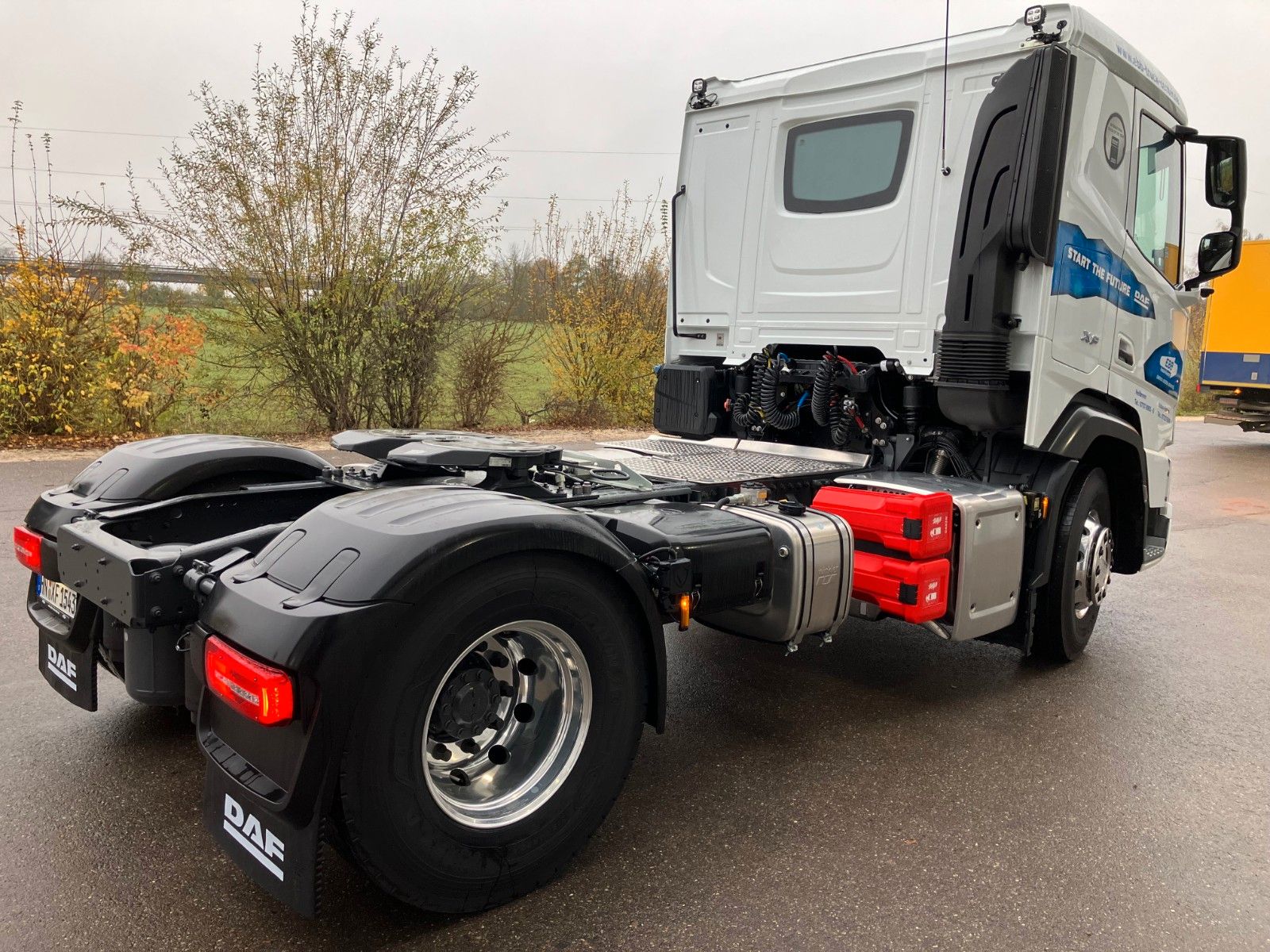 Fahrzeugabbildung DAF XF 450 FT mit ADR