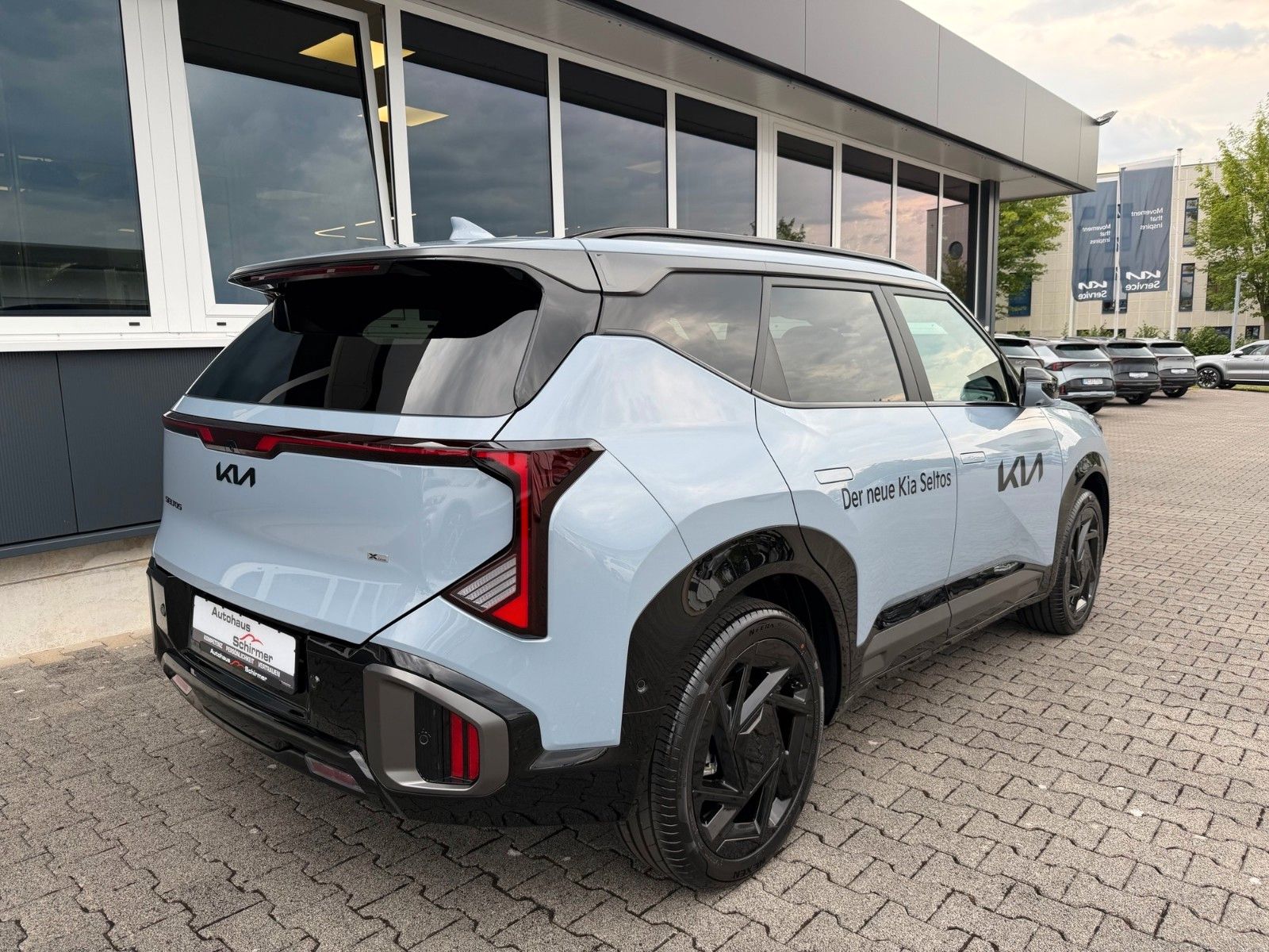 Fahrzeugabbildung Kia Seltos 1.6T 180 AWD DCT X-LINE STD
