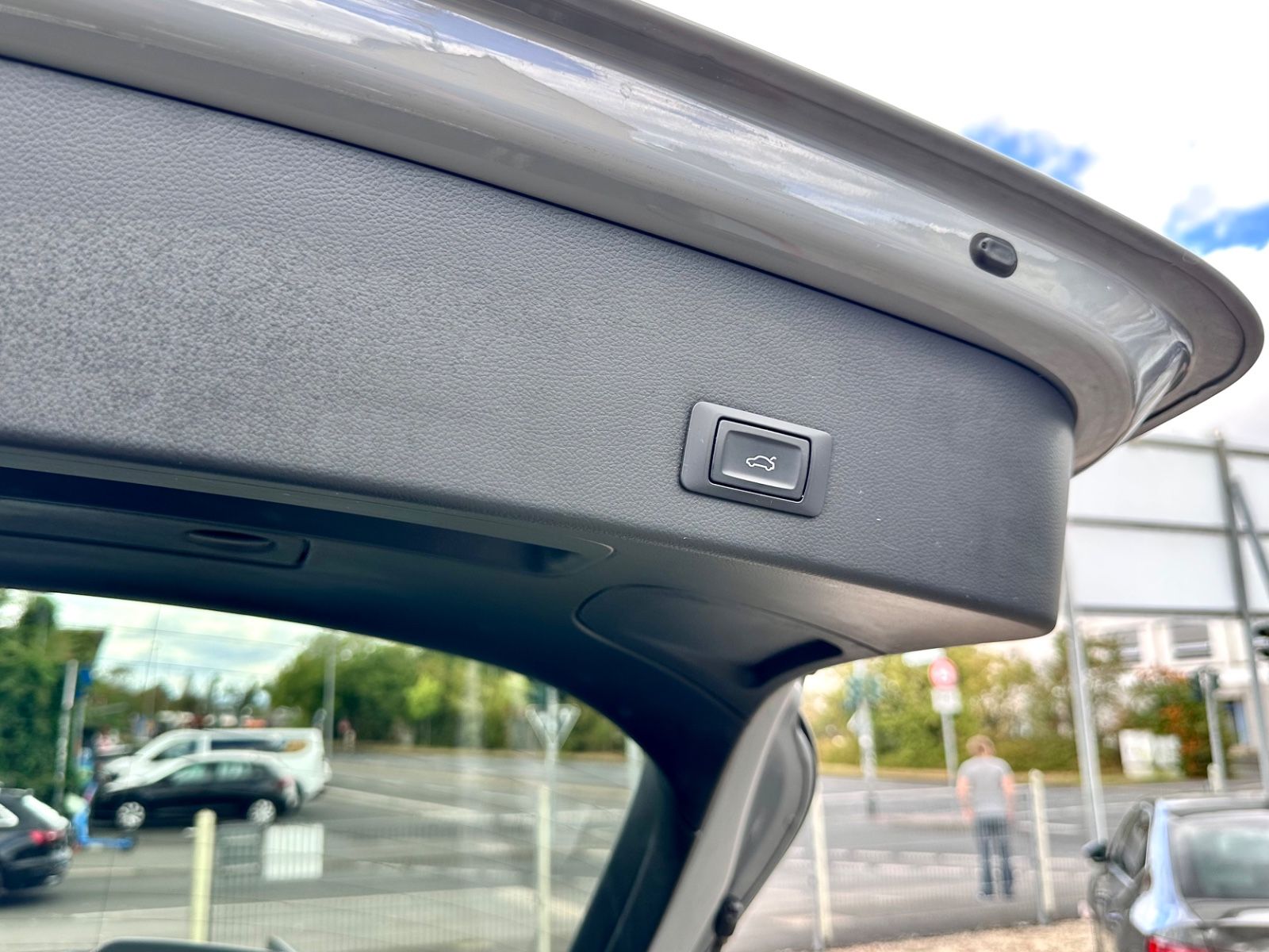 Fahrzeugabbildung Audi A6 AVANT 3.0 TDI QUATTRO COMPETITION CLEAN*2017*