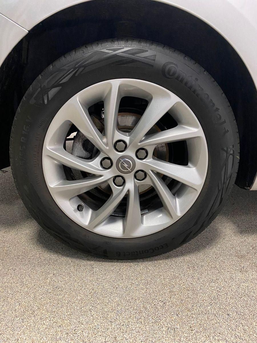 Fahrzeugabbildung Opel Astra ST 1.5 Business LED+SHZ+LKH+R.Kamera+PDC+