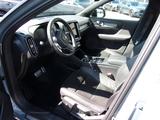 Volvo XC40 T3 R Design 2WD - Volvo XC40 Gebrauchtwagen in Hannover
