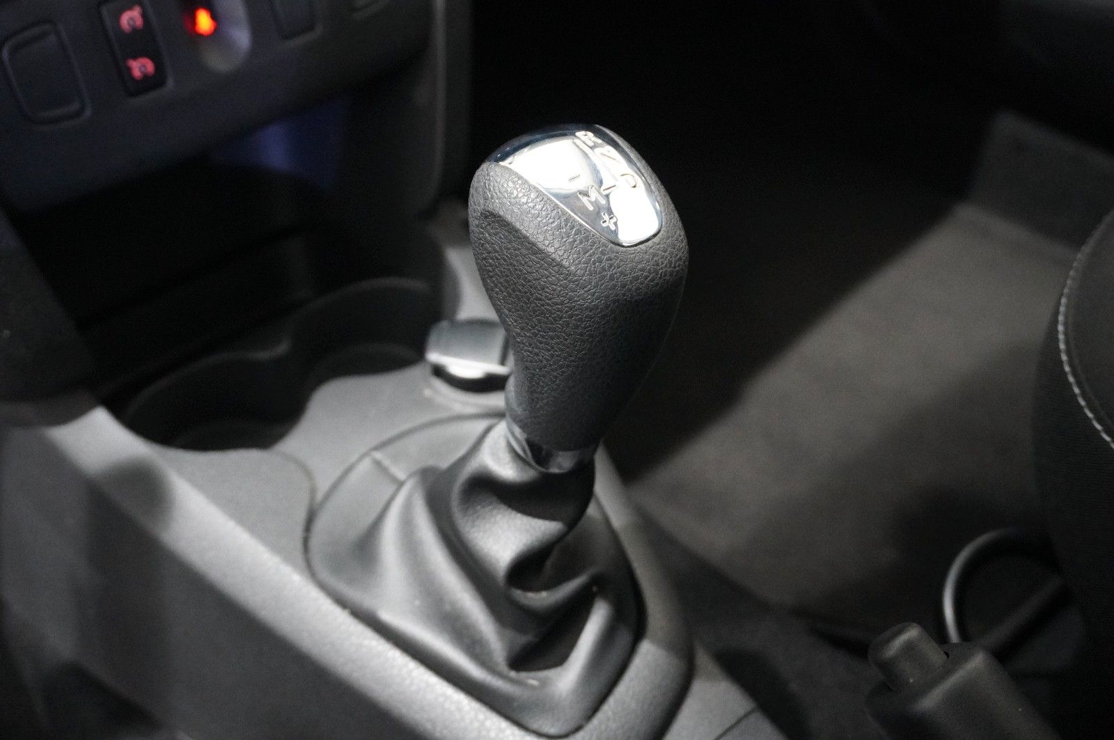 Fahrzeugabbildung Dacia Sandero II Stepway 0.9 TCE PRESTIGE NAVI/LED/SHZ