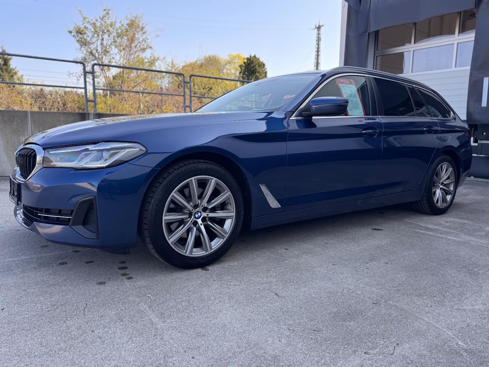 BMW 520D Touring NAVI Kamera Live Cockpit LEDER LED