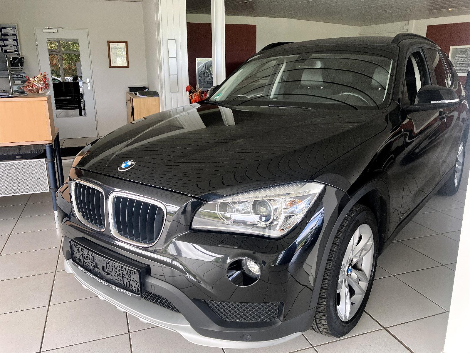 BMW X1 HU05-28/AHK/Xenon/Navi/Serviceheft gepflegt!