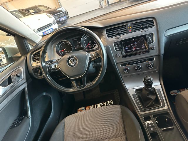 Volkswagen Golf VII Variant Trendline BMT *Navi*