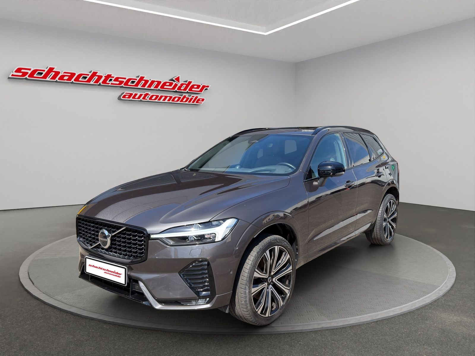 Volvo XC60 B5 AWD Diesel R-Design+Luft+BowersW+AHZV+ foto 1