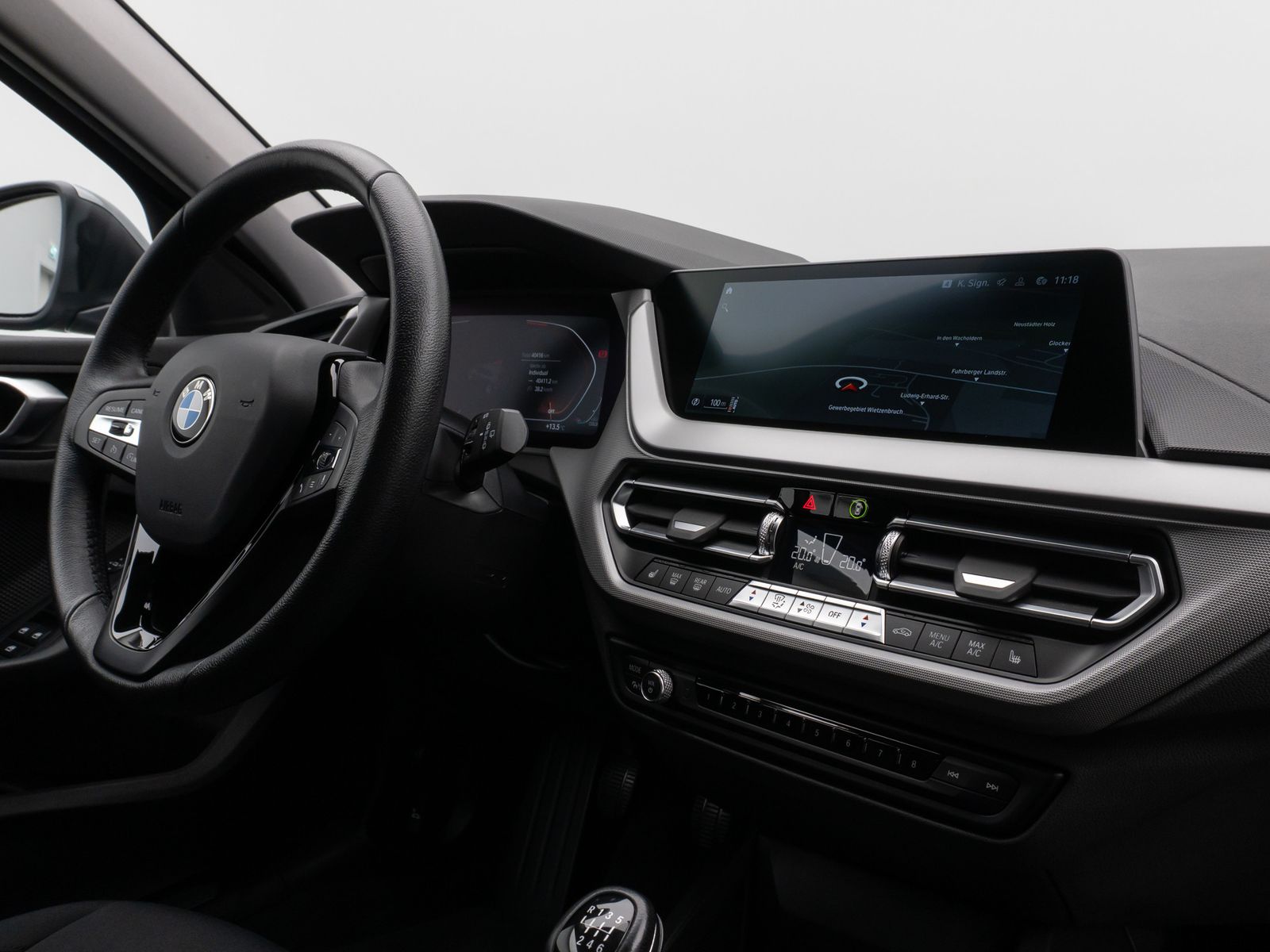 Fahrzeugabbildung BMW 118i DAB CockPitPro PDC LED Geschwindigkeitsreg