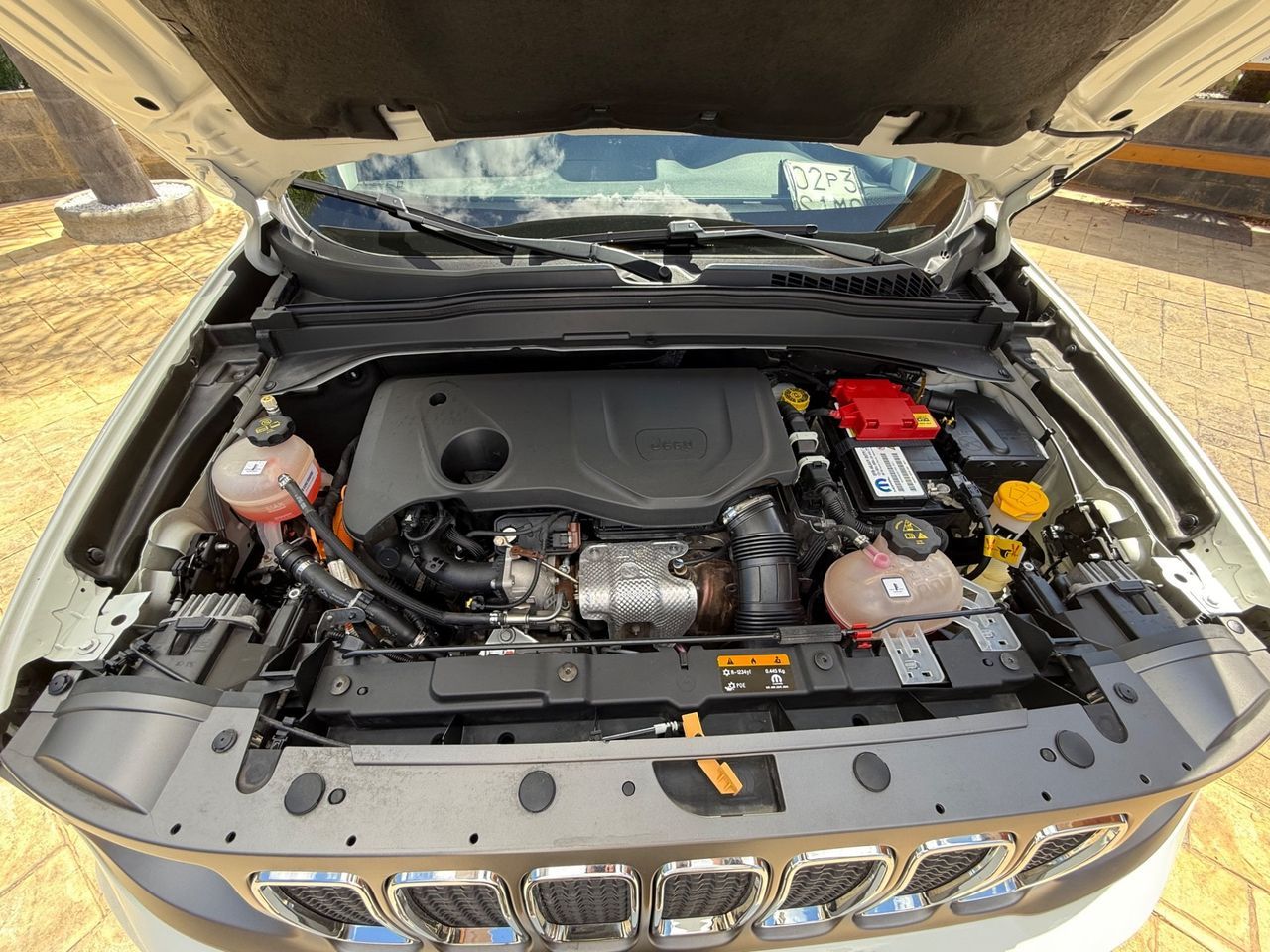 Jeep Renegade 1.3 T4 190CV PHEV 4xe AT6 Limited imagem 3