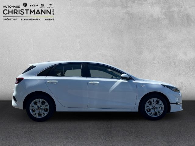 Fahrzeugabbildung Kia Ceed VISION 1.5 T-GDI DCT *KOMFORT-PLUS-PAKET*NA