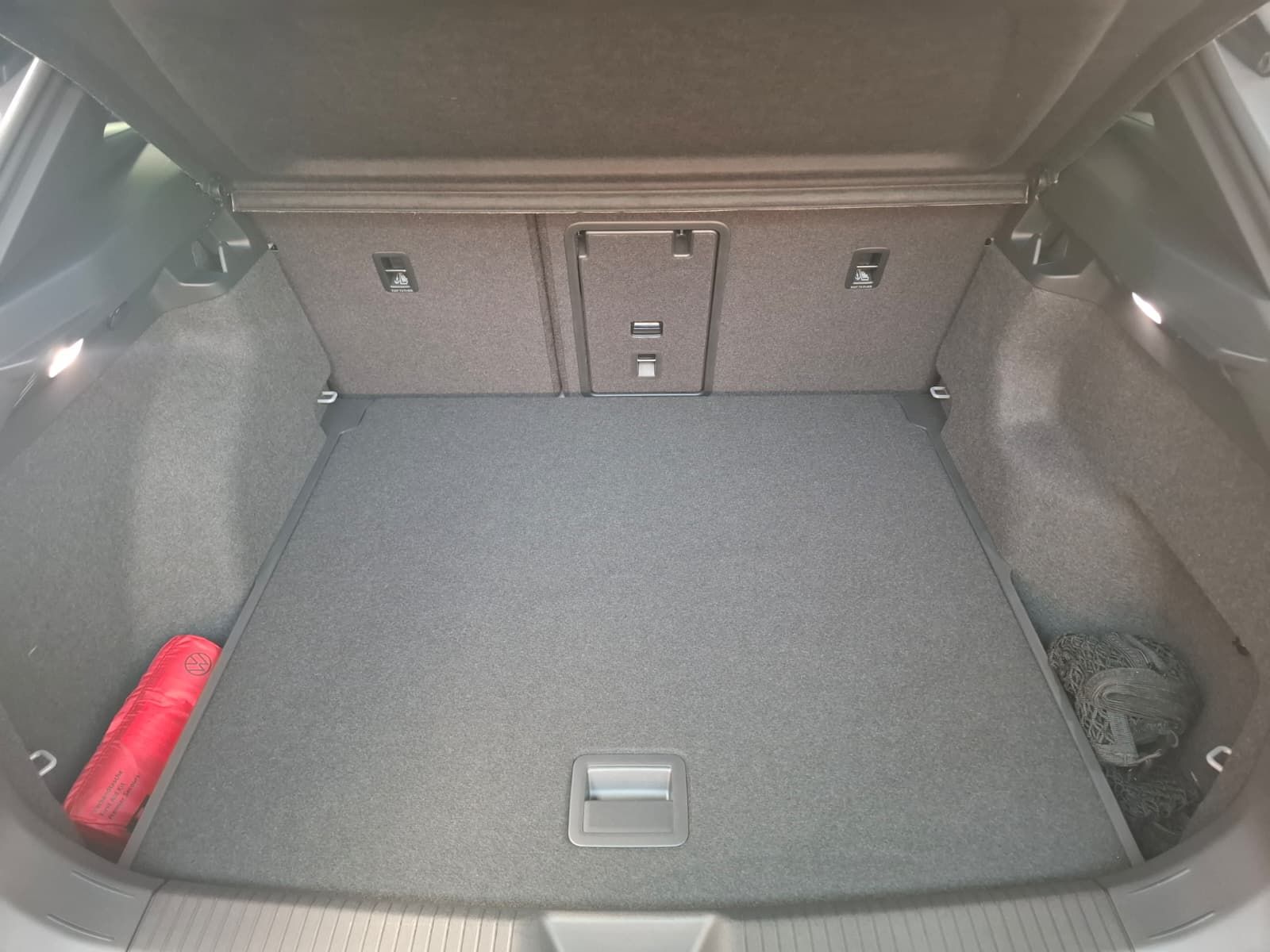 Fahrzeugabbildung Volkswagen ID.4 Pro Energy +ACC +IQ.Light +AHK + Wärmepumpe