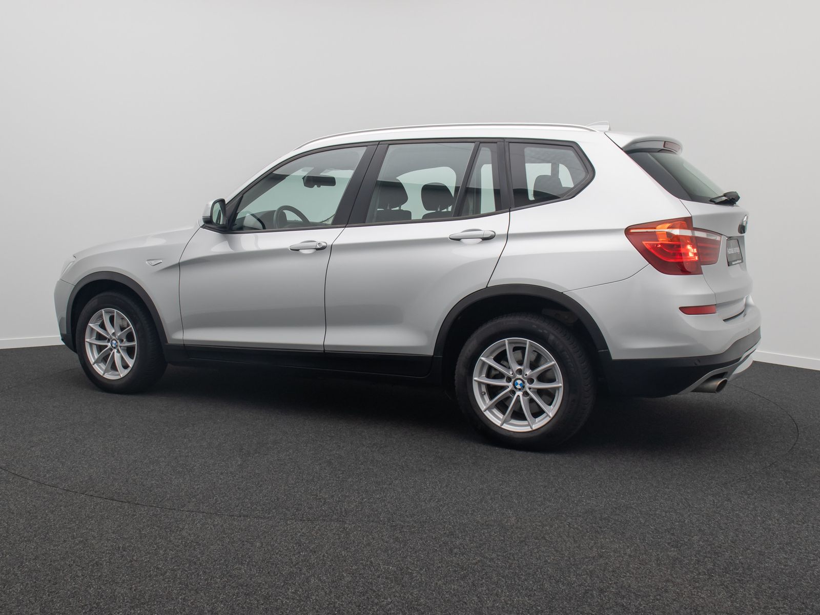 Fahrzeugabbildung BMW X3 xD20d Xenon GeschwindigReg PDC FernlichtAssis