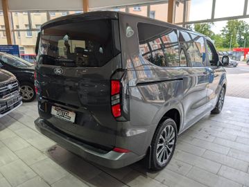Ford Tourneo Custom 2.0 L Titanium +