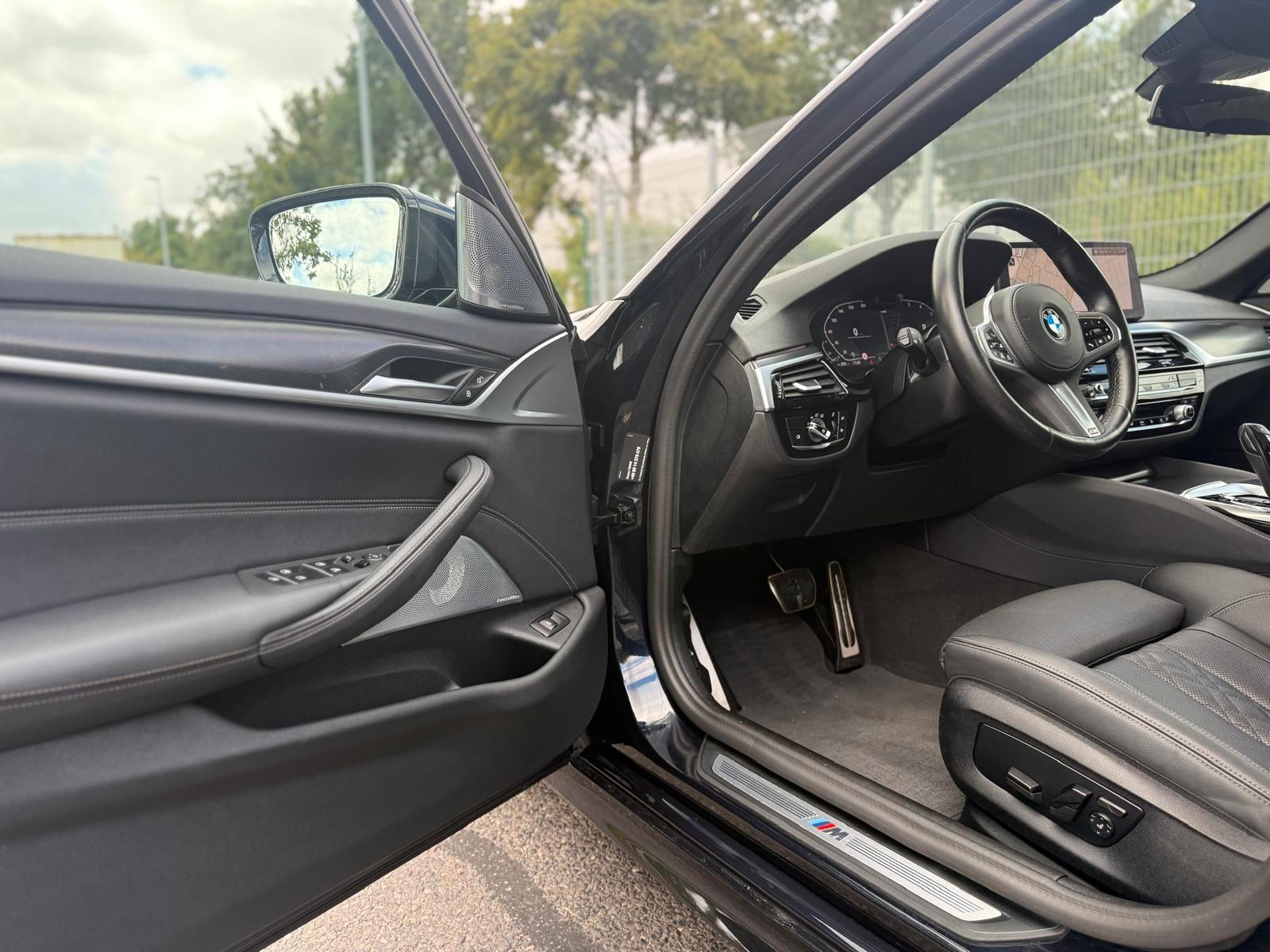 BMW 530d xDrive M-SPORTPAKET*ACC*PANO*B&W*SHADOW