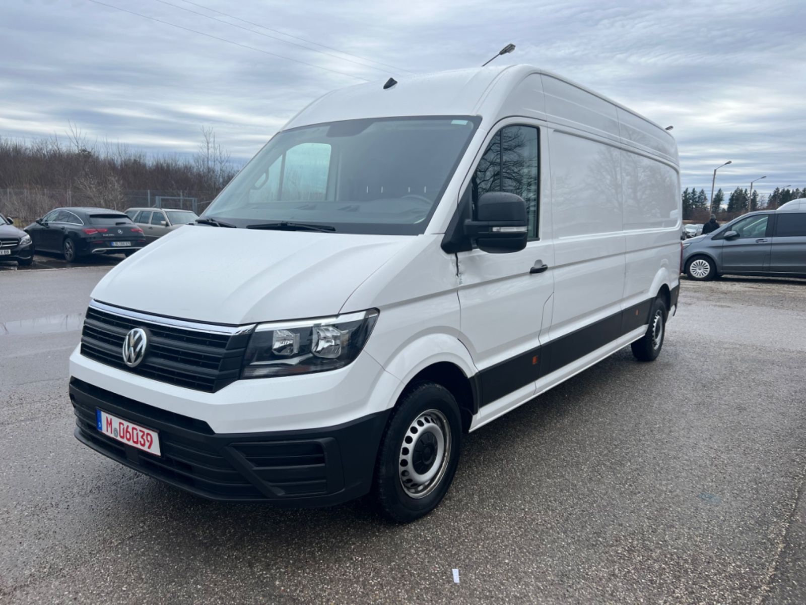 VW Crafter 35 lang Hochdach L3/H2 FWD Kamera