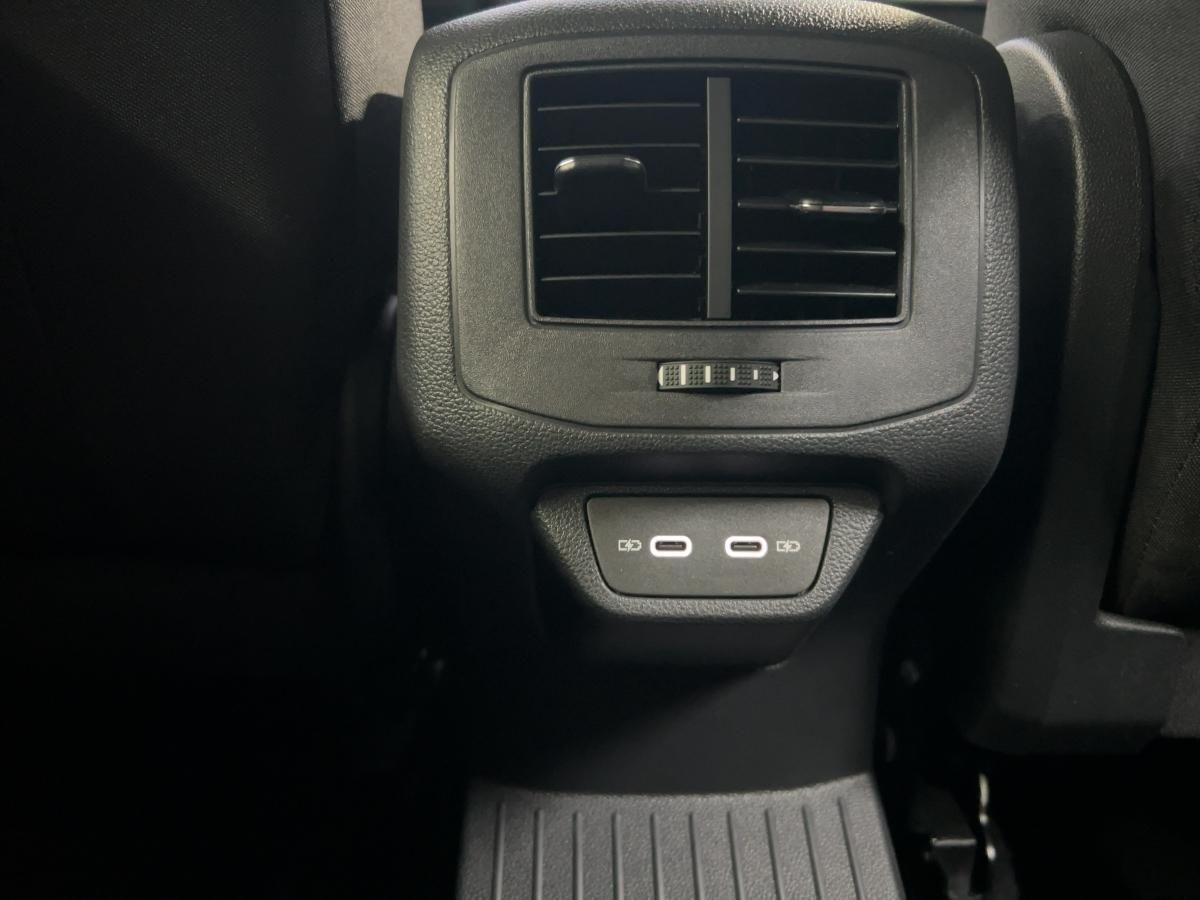 Volkswagen T-Roc - Bild 14