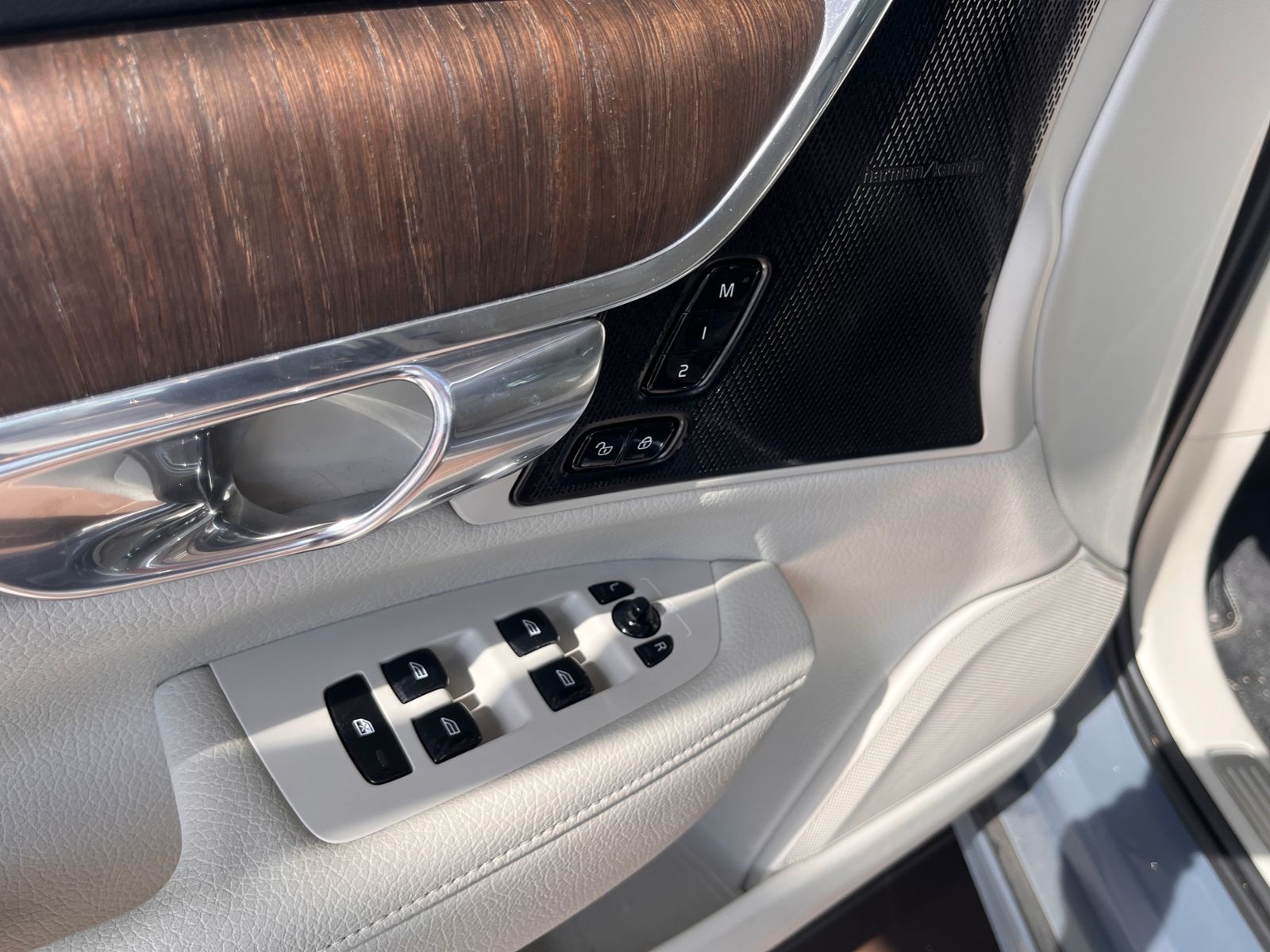 Fahrzeugabbildung Volvo V90 Kombi Inscription LED NAVI LEDER AHK