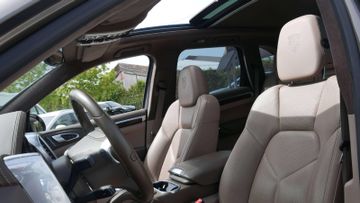 Porsche Cayenne - 11