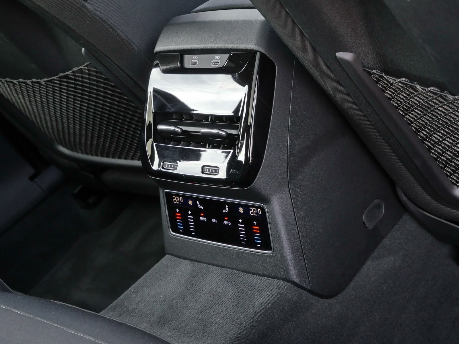 Audi A6 - Bild 17