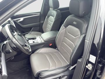 Volkswagen Touareg - 8