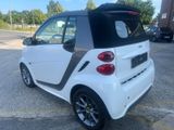 Smart ForTwo fortwo cabrio Edition Boconcept 62 kW - Smart ForTwo in Wiesbaden