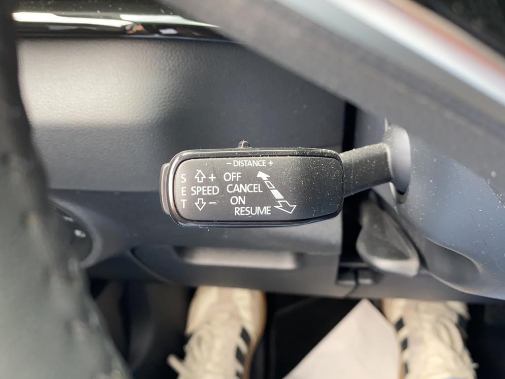 Skoda Karoq 1.5 TSI Selection DSG Navi+RFK+PDC+LED+SHZ