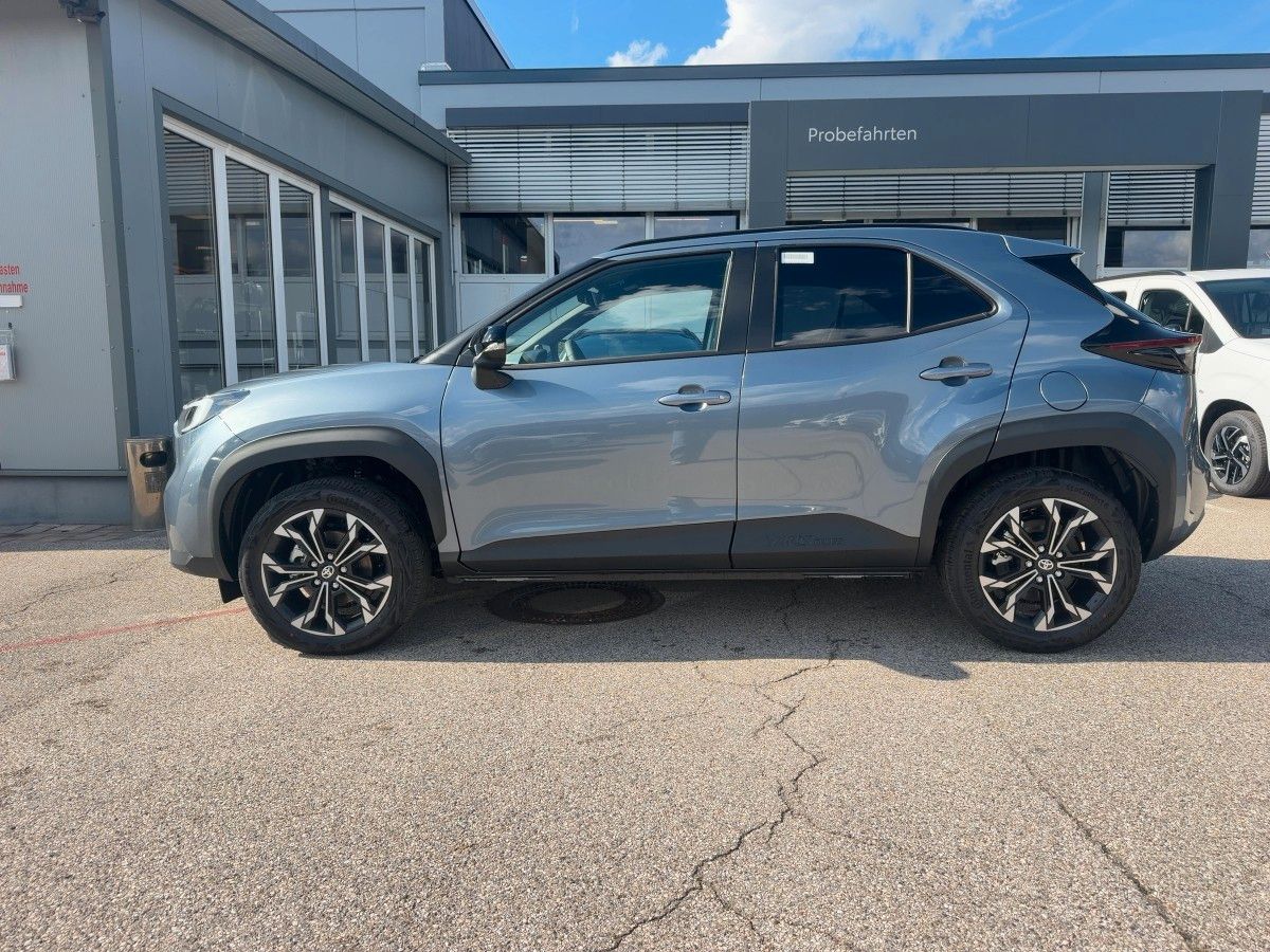 Fahrzeugabbildung Toyota Yaris Cross 1,5 Hybrid Teamplayer *Technikpaket*