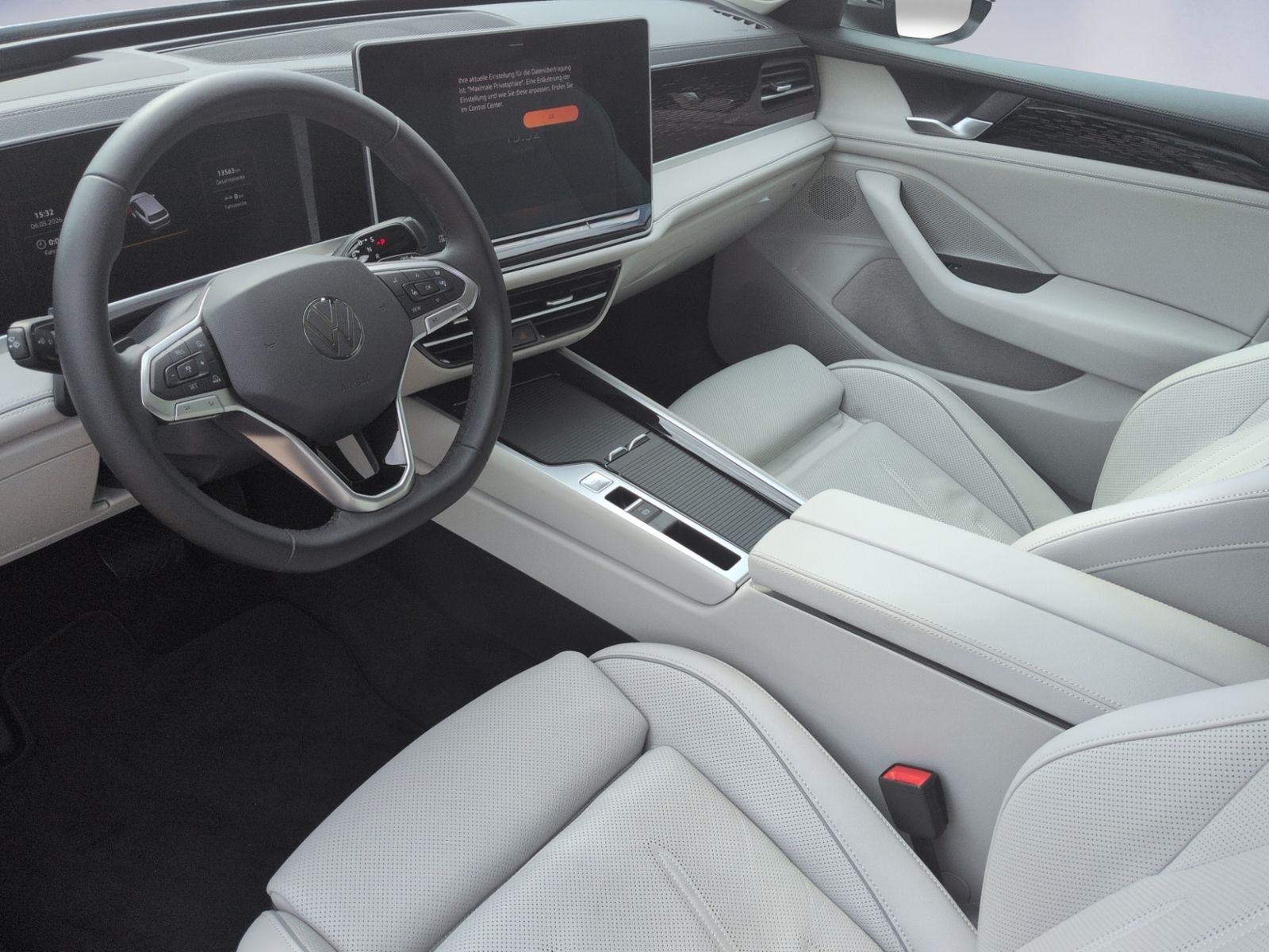 Passat Elegance 1.5eTSI eHybrid DSG LEDER+AHK+