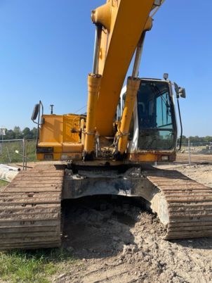 Liebherr R944 HDSL Longreach