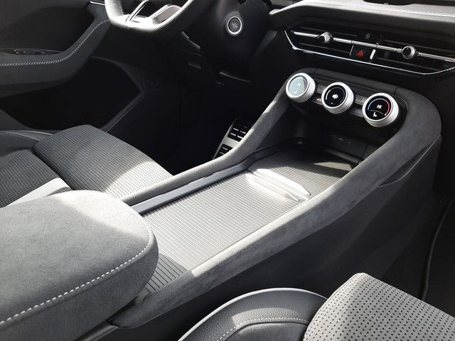 Fahrzeugabbildung Skoda Kodiaq Sportline 2.0TDI 4x4 AHK Matrix StdHz