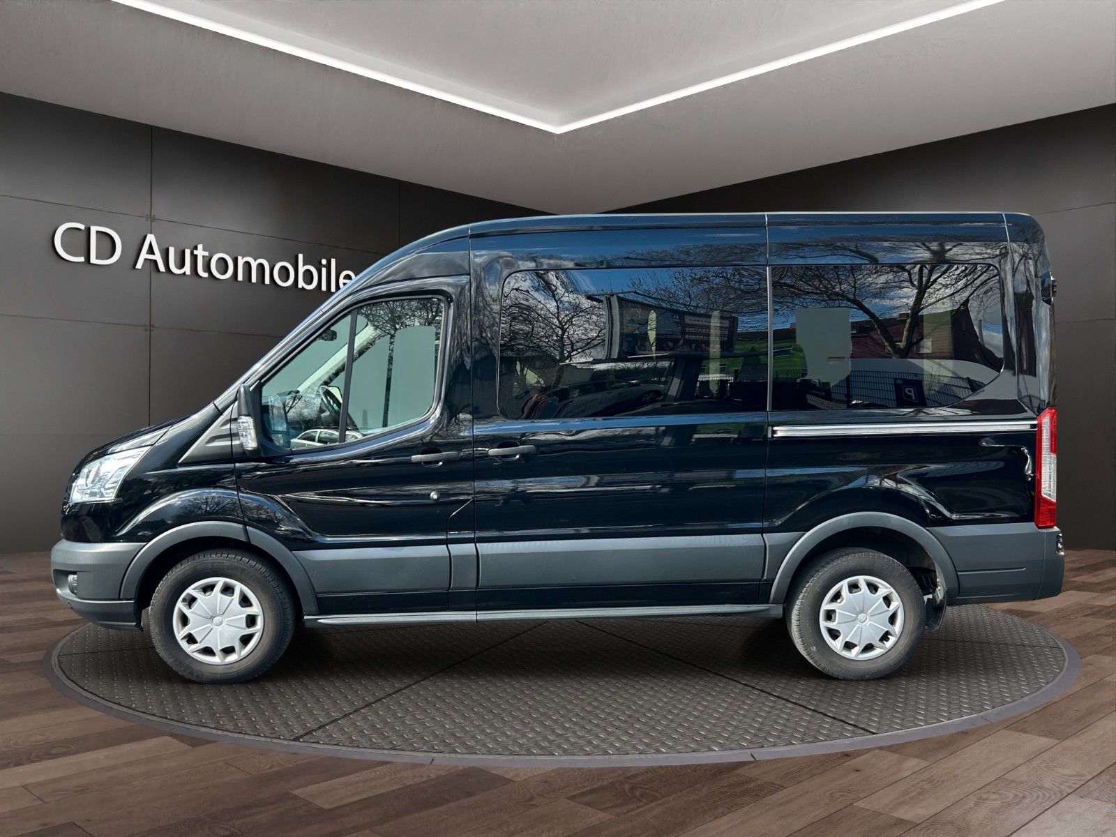 Fahrzeugabbildung Ford Transit 350 L2 Trend 9 Sitzer/Kamara/Automtik/